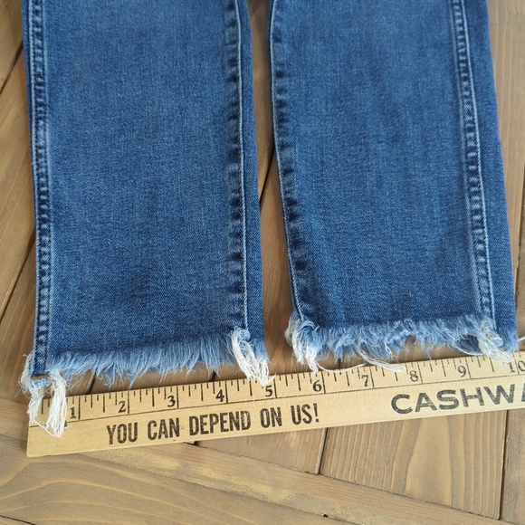 Madewell 10” High Rise Skinny Button Fly Jeans - Picture 11 of 13